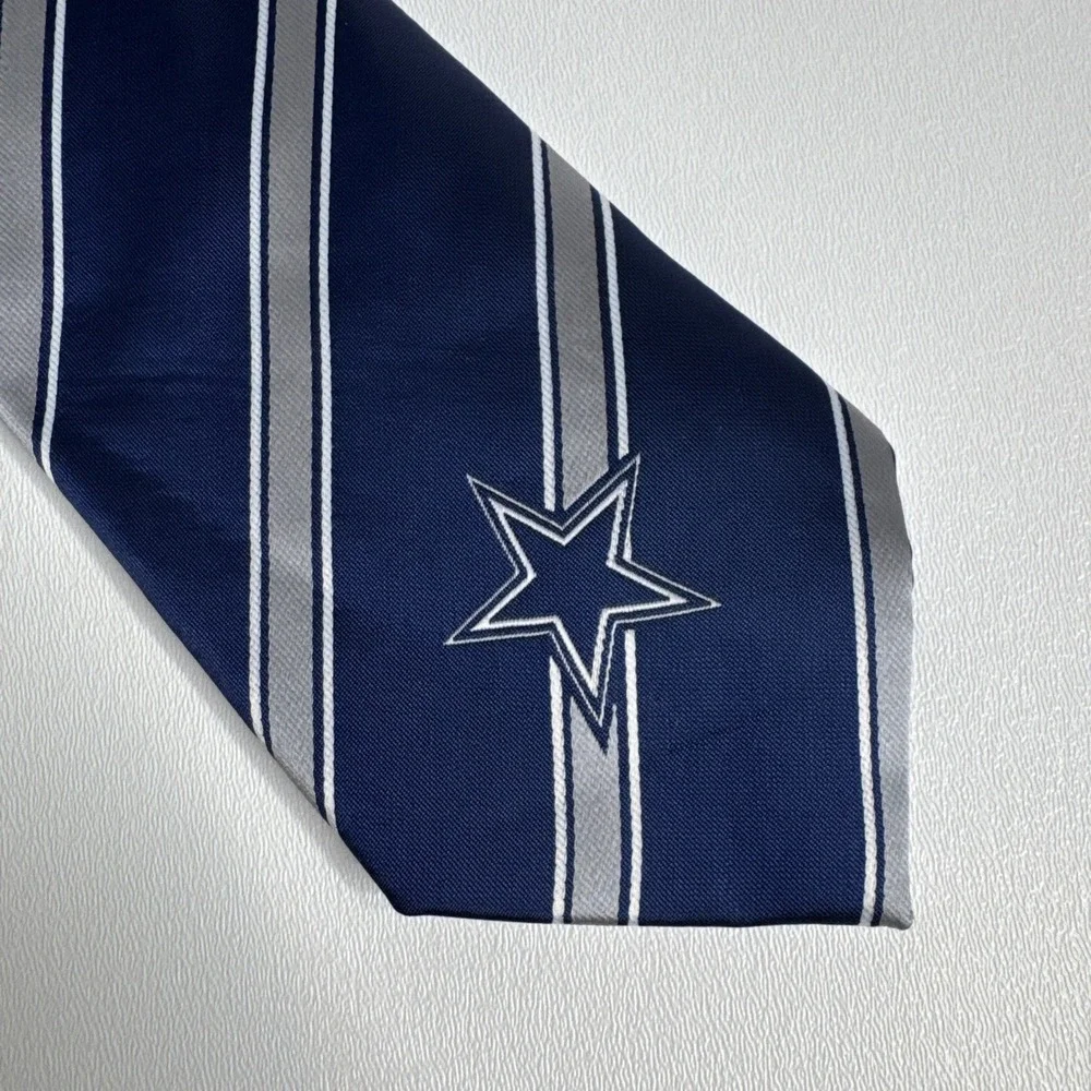 Vintage Dallas‎ Cowboys Star Logo Tie Mens NFL Football Polyester - NEW
